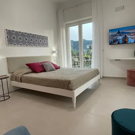 Pianohome Sorrento 招待所 *