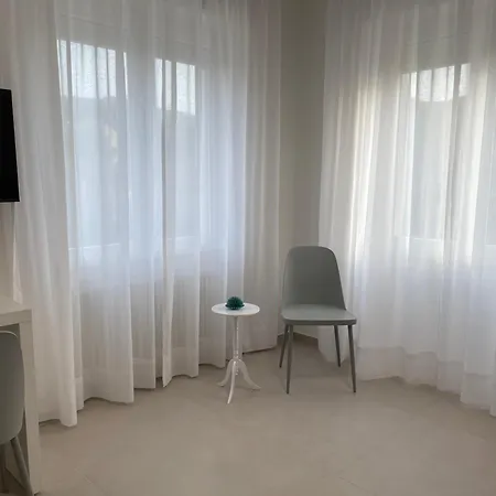 招待所 Pianohome Sorrento *